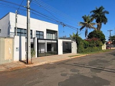 Casa em Jardim Lolata, Londrina/PR de 390m² 4 quartos à venda por R$ 1.599.000,00