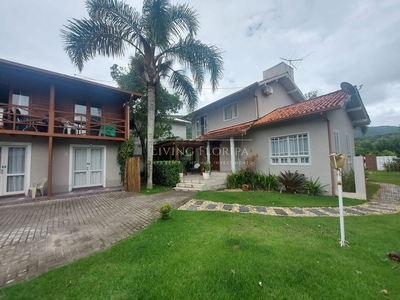 Casa em Lagoa da Conceição, Florianópolis/SC de 220m² 4 quartos à venda por R$ 2.099.000,00