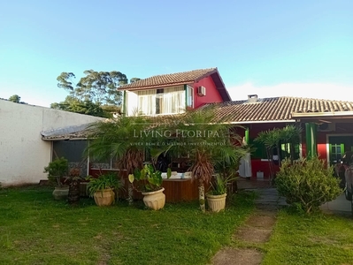 Casa em Lagoa da Conceição, Florianópolis/SC de 250m² 4 quartos à venda por R$ 2.499.000,00