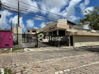 Casa em Nova Parnamirim, Parnamirim/RN de 260m² 4 quartos para locação R$ 3.900,00/mes