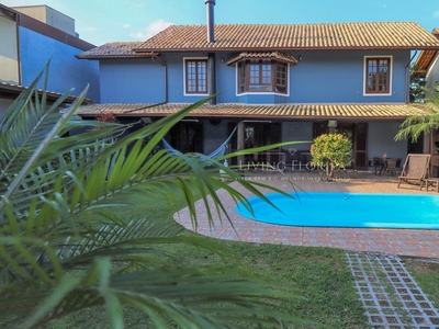 Casa em Rio Tavares, Florianópolis/SC de 226m² 3 quartos à venda por R$ 2.649.000,00