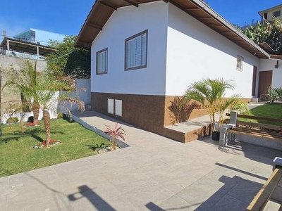 Casa em Trindade, Florianópolis/SC de 157m² 3 quartos à venda por R$ 1.249.000,00 ou para locação R$ 6.000,00/mes