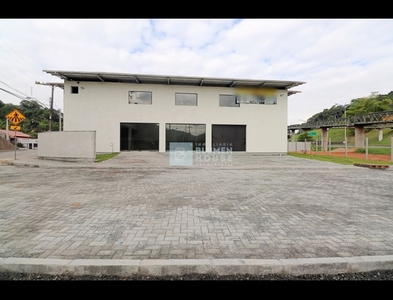 Galpão no Bairro Fortaleza em Blumenau com 268 m²