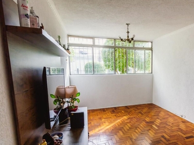 Apartamento à venda em Alto de Pinheiros com 82 m², 3 quartos, 1 vaga