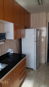 Apartamento à venda em Campo Belo com 131 m², 3 quartos, 1 suíte, 2 vagas
