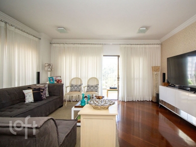 Apartamento à venda em Vila Andrade com 198 m², 4 quartos, 1 suíte, 3 vagas