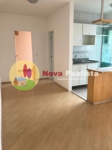 Apartamento com 1 quarto para locação, 45 m², por R$ 2.200,00 p/mês.