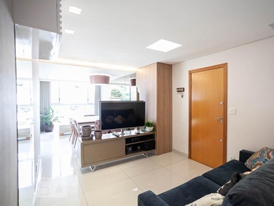 Apartamento para Aluguel - Serra, 3 Quartos, 85 m2