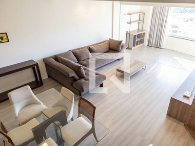 Apartamento para Aluguel - Trindade, 3 Quartos, 250 m2