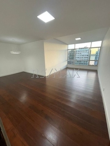 Apartamento para venda em Icaraí de 160.00m² com 3 Quartos, 2 Suites e 1 Garagem