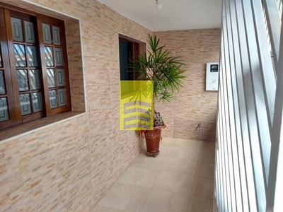 Casa com 3 dormitórios para alugar, 150 m² por R$ 2.200,00/mês - Vila Mota - Bragança Paul