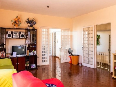 Casa de Condomínio para Aluguel - Novo Glória, 3 Quartos, 360 m2
