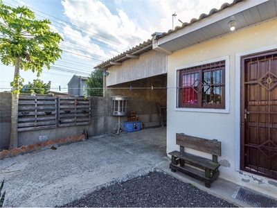 Casa de esquina 2 dormitórios na Vila Fátima por R$ 219.000 - 1 banheiro - Aceita financia