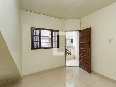 Casa para Aluguel - Campanário, 2 Quartos, 75 m2