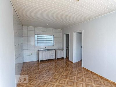 Casa para Aluguel - Medianeira, 1 Quarto, 44 m2