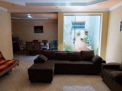 Sobrado com 3 dormitórios à venda, 280 m² por R$ 749.000 - Planalto Verde - Ribeirão Preto