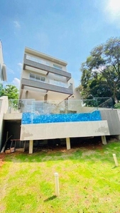 Sobrado com 3 dormitórios à venda, 286 m² por R$ 1.960.000,00 - Tarumã - Santana de Parnaí