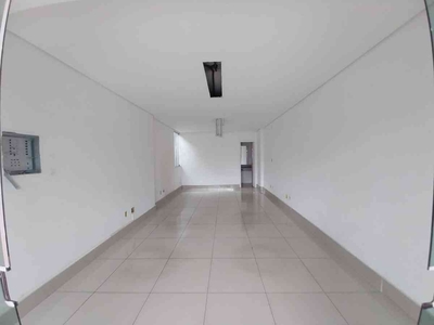 Andar para alugar no bairro Lourdes, 45m²