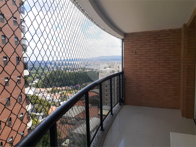 Apartamento com 3 quartos para alugar em Alto Da Lapa - SP