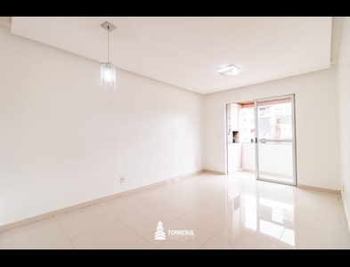 Apartamento no Bairro Velha em Blumenau com 3 Dormitórios (1 suíte) e 99 m²