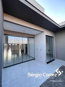 Casa com 3 quartos à venda no bairro Colinas, 136m²