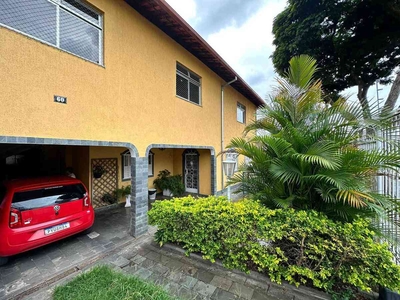 Casa com 7 quartos à venda no bairro Conjunto Celso Machado, 407m²