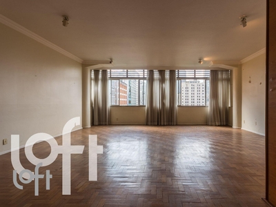 Apartamento à venda em Centro com 300 m², 4 quartos, 1 suíte, 1 vaga