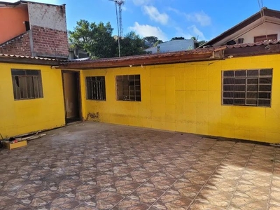 Alugo casa 03 qtos Alto Boqrão R$1.550,00 direto com dona