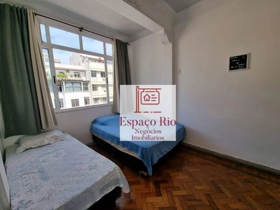 Apartamento com 1 dormitório para alugar, 41 m² por R$ 2.142,10/mês - Copacabana - Rio de