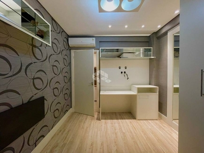 Apartamento com 2 Quartos e 2 banheiros à Venda, 94 m² por R$ 636.000