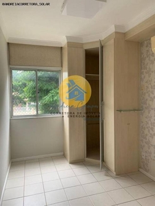 Apartamento com 3 Quartos e 3 banheiros para Alugar, 74 m² por R$ 2.000/Mês