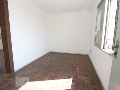 APARTAMENTO no 4º andar com 1 dormitório