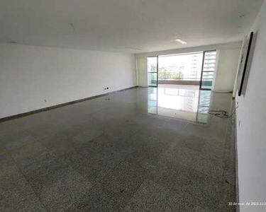 Apartamento para aluguel possui 234 metros quadrados com 4 quartos em Monteiro - Recife