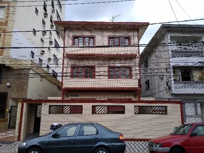 Apartamento reformado 2 dormitórios com suíte / Boqueirão - Santos.