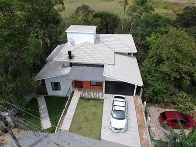 Casa à venda no bairro Morro da Silveira - Garopaba/SC