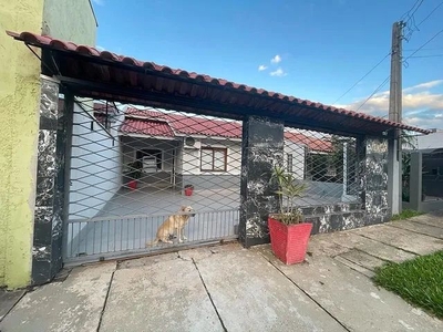 Casa com 3 dormitórios à venda, 120m² por R$ 394.000,00 - São José - Canoas/RS