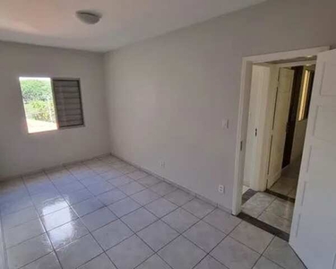 Casa com 3 dormitórios para alugar, 99 m² por R$ 2.843,25/mês - Parque Jaçatuba - Santo An