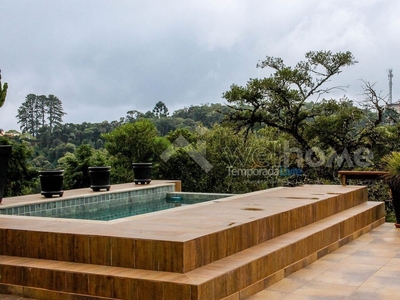 Casa com lareira em Campos do Jordão