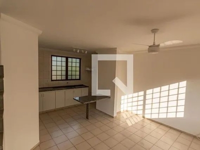 Casa de Condomínio para Aluguel - Vila Santa Isabel, 2 Quartos, 60 m2