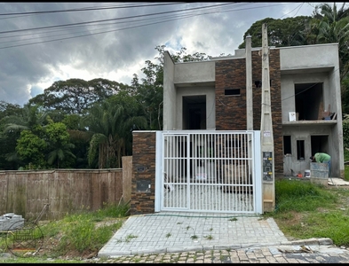 Casa no Bairro Centro em Blumenau com 2 Dormitórios (2 suítes) e 95.12 m²