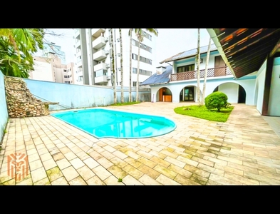 Apartamento no Bairro Itoupava Seca em Blumenau com 2 Dormitórios (1 suíte) e 61 m²