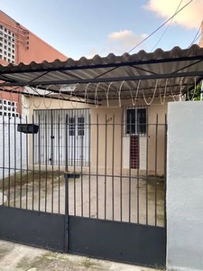 Casa para alugar na Iputinga, 1300 reais