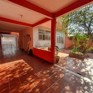 Casa para aluguel com 150 metros quadrados com 3 quartos no Rancho Novo - Nova Iguaçu - RJ