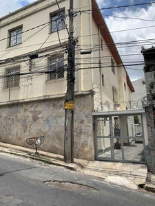 Apartamento com 2 quartos para alugar no bairro Santo Antônio, 90m²