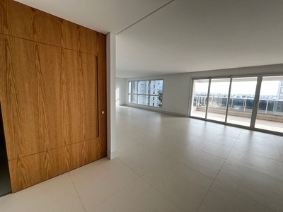 Apartamento em Bela Suiça, Londrina/PR de 419m² 4 quartos para locação R$ 20.000,00/mes