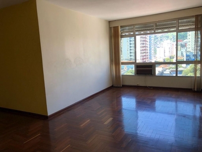 Apartamento em Icaraí, Niterói/RJ de 130m² 3 quartos à venda por R$ 689.000,00