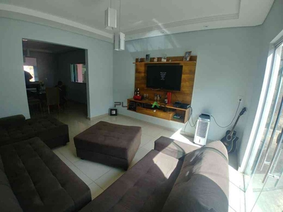Casa com 2 quartos à venda no bairro Brasília, 480m²
