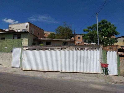 Casa com 3 quartos à venda no bairro Jardim dos Comerciários (venda Nova), 100m²