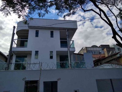Casa com 3 quartos à venda no bairro São João Batista (venda Nova), 130m²