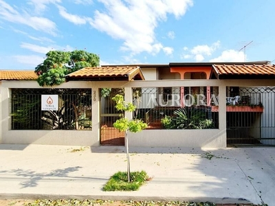 Casa em Califórnia, Londrina/PR de 553m² 4 quartos à venda por R$ 1.049.000,00
